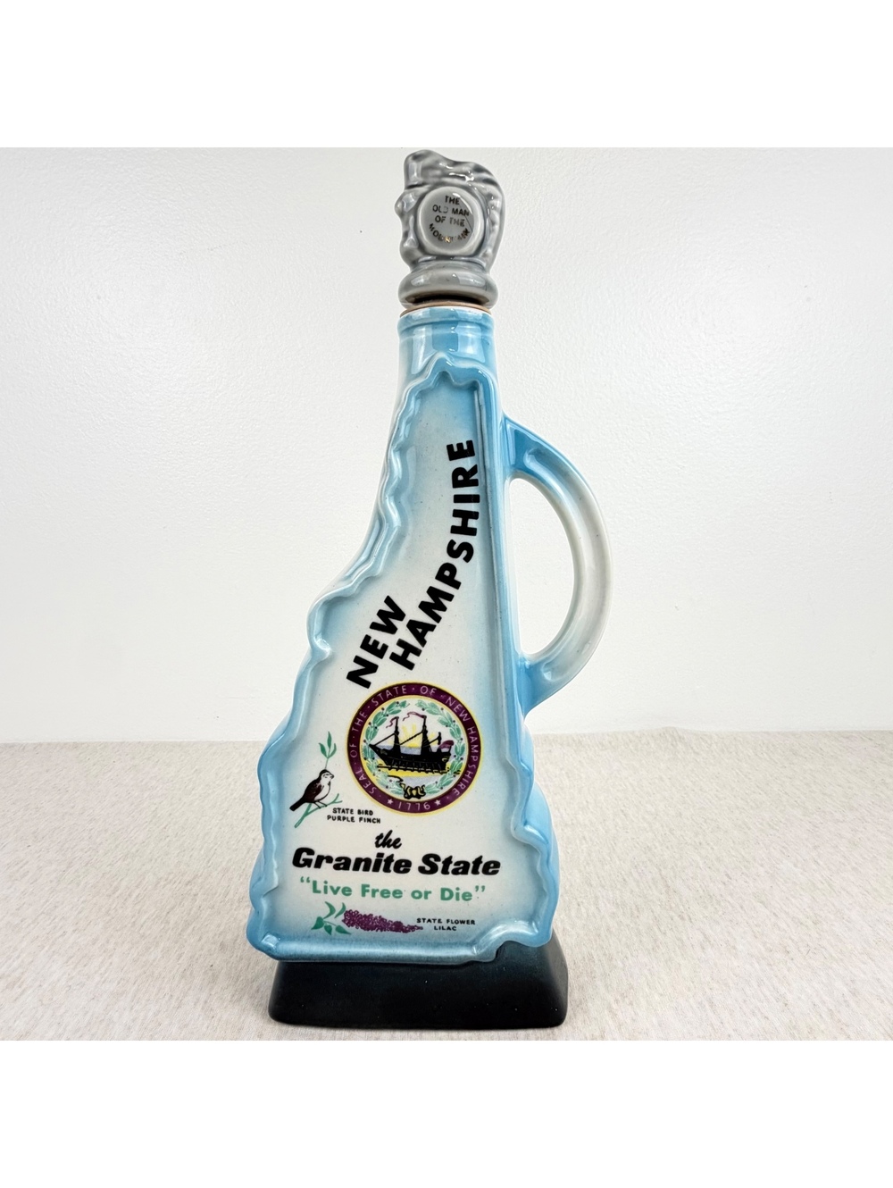 Vintage 1968 Jim Beam New Hampshire Old Man of the Mountain Decanter